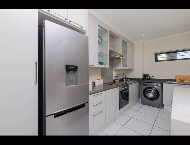 3 BEDROOM APARTMENT TO LET IN PAULSHOF